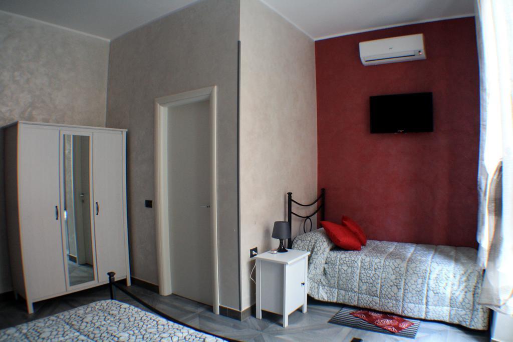 Hotel A Due Passi Dal Porto Civitavecchia Exteriér fotografie