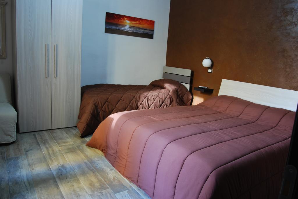 Hotel A Due Passi Dal Porto Civitavecchia Exteriér fotografie