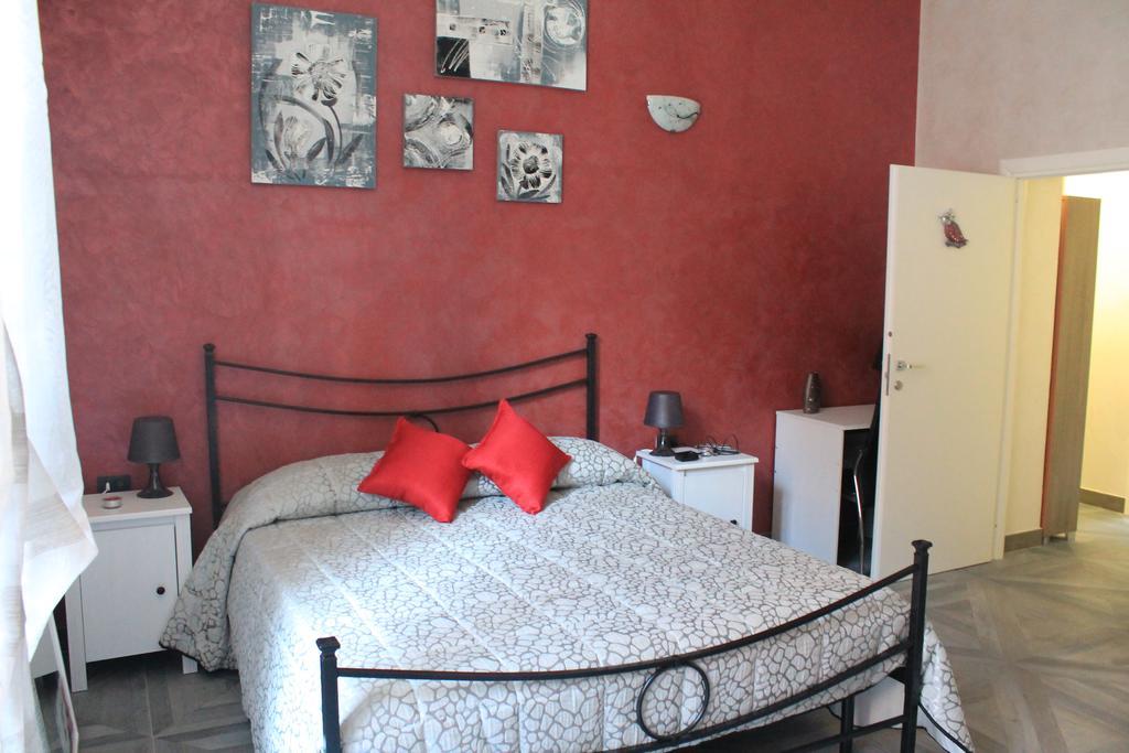 Hotel A Due Passi Dal Porto Civitavecchia Exteriér fotografie